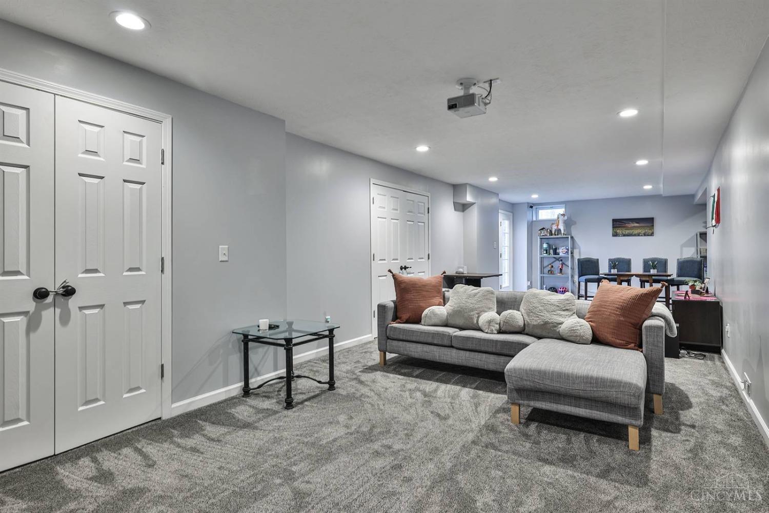 5184 East View Drive