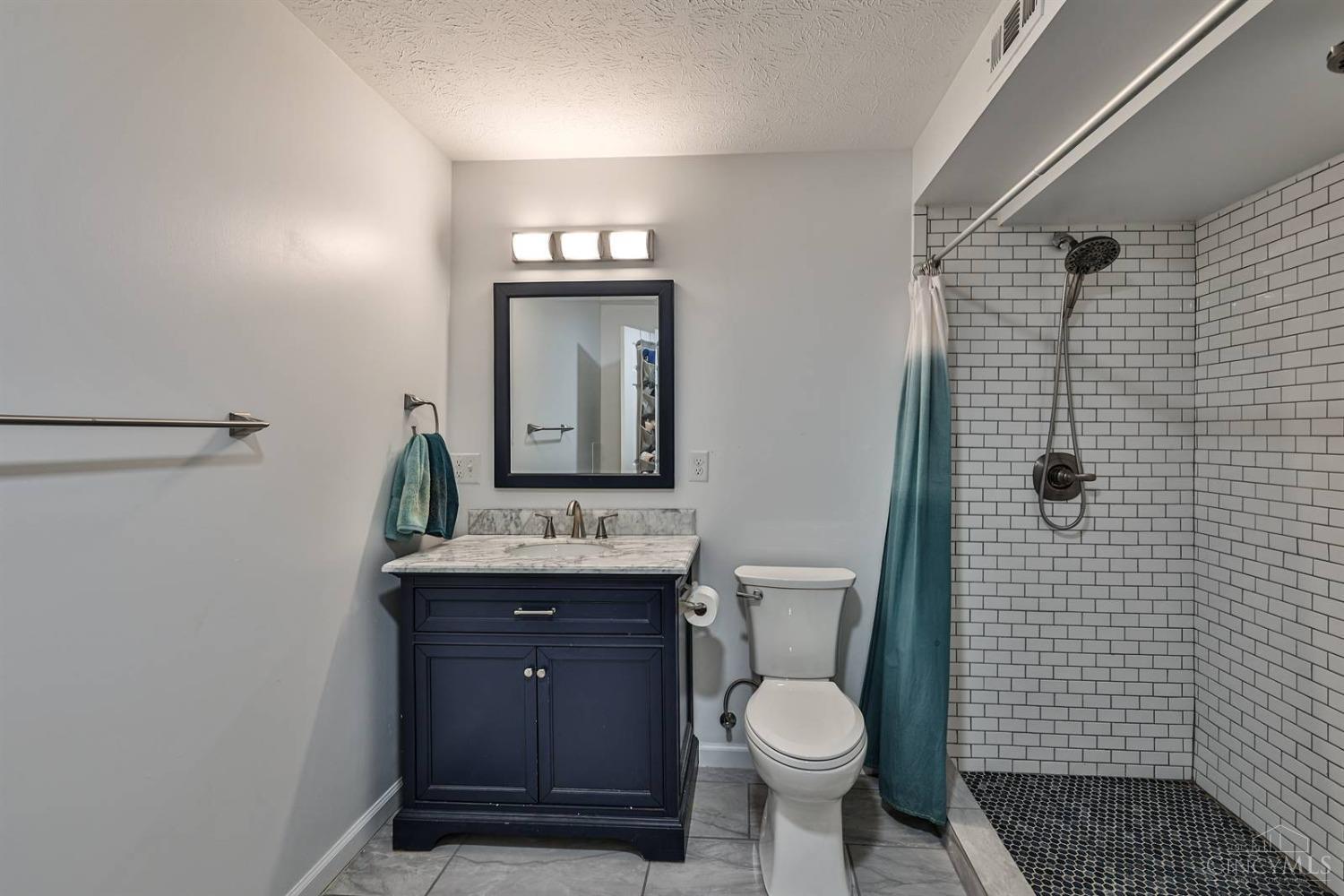 5184 East View Drive