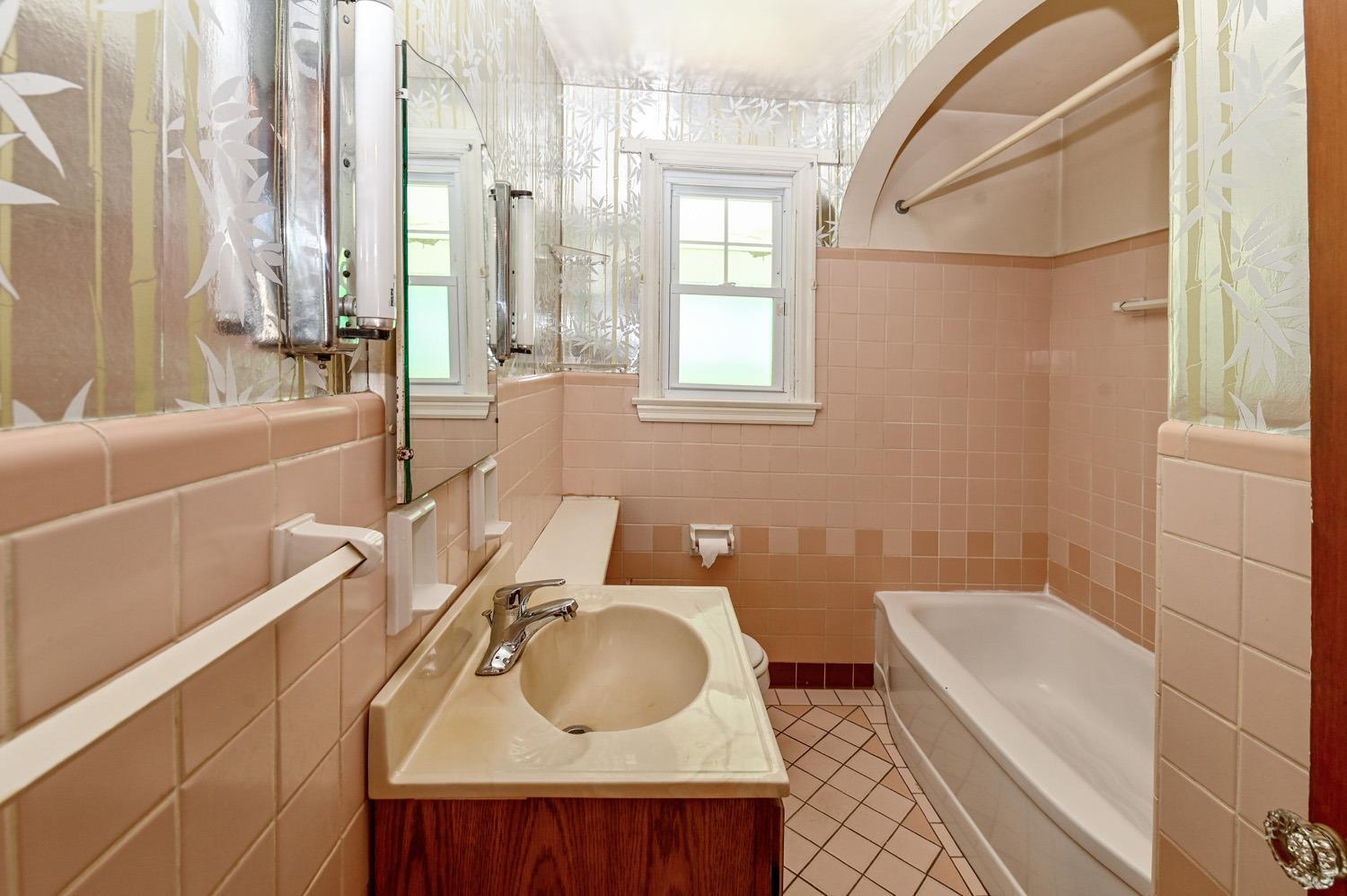 7905 Plainfield Road