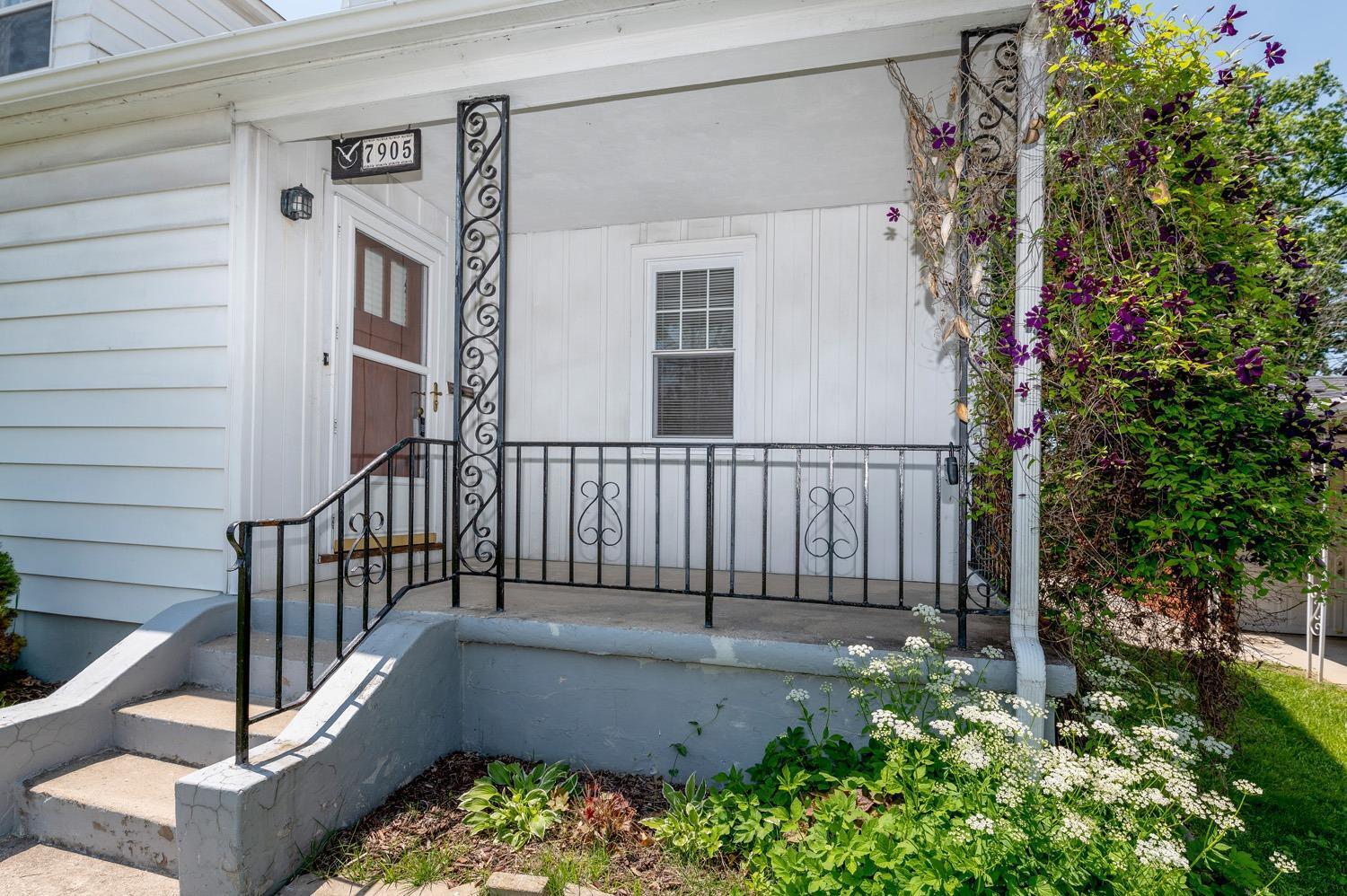 7905 Plainfield Road