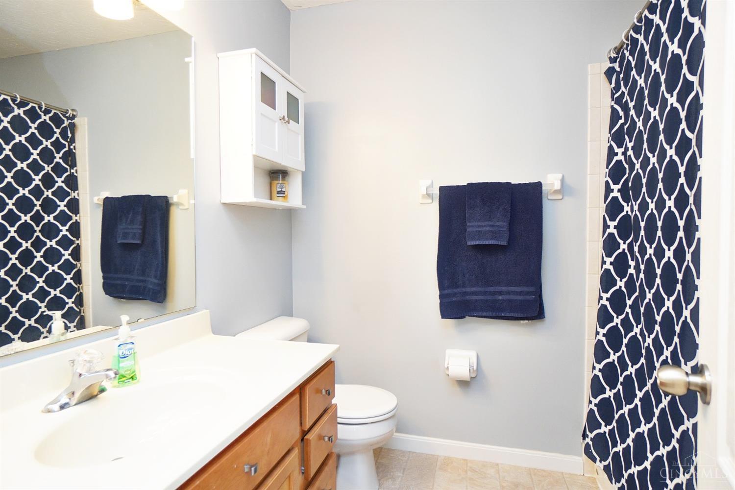 6373 Zoellners Place