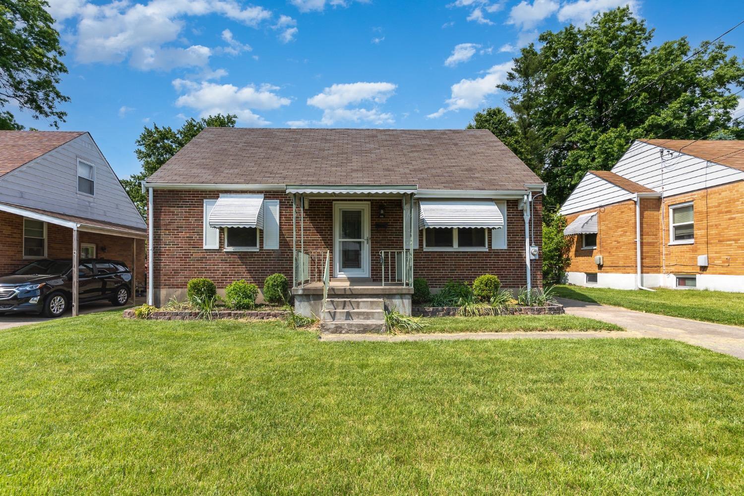 1906 Knollridge Lane