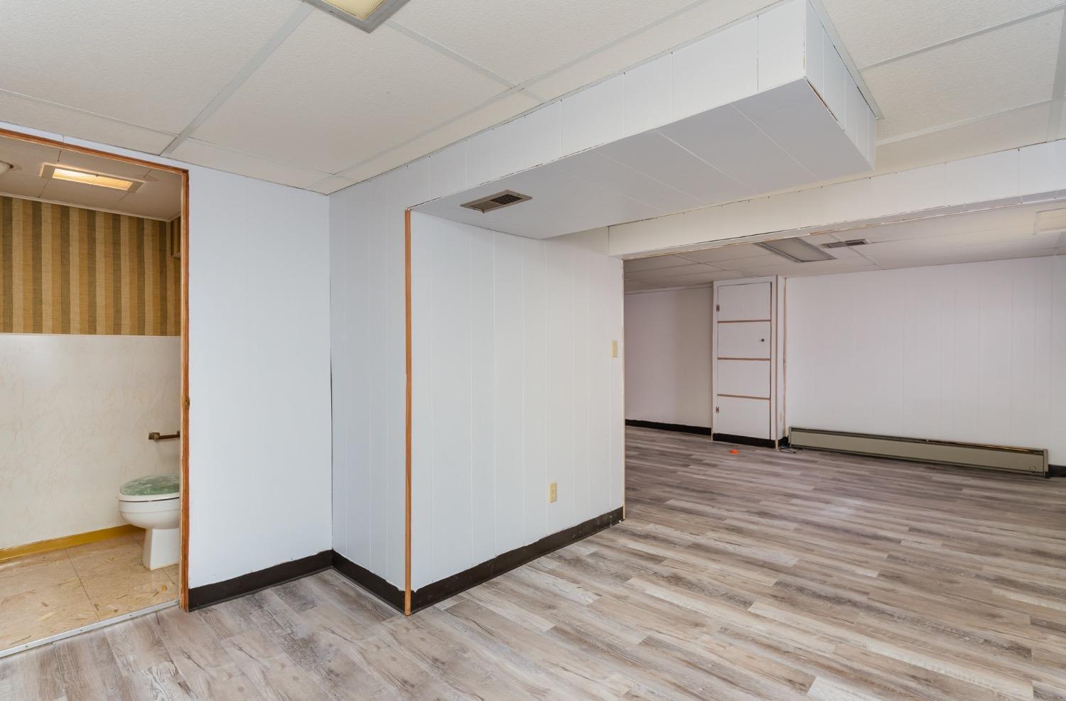 1906 Knollridge Lane