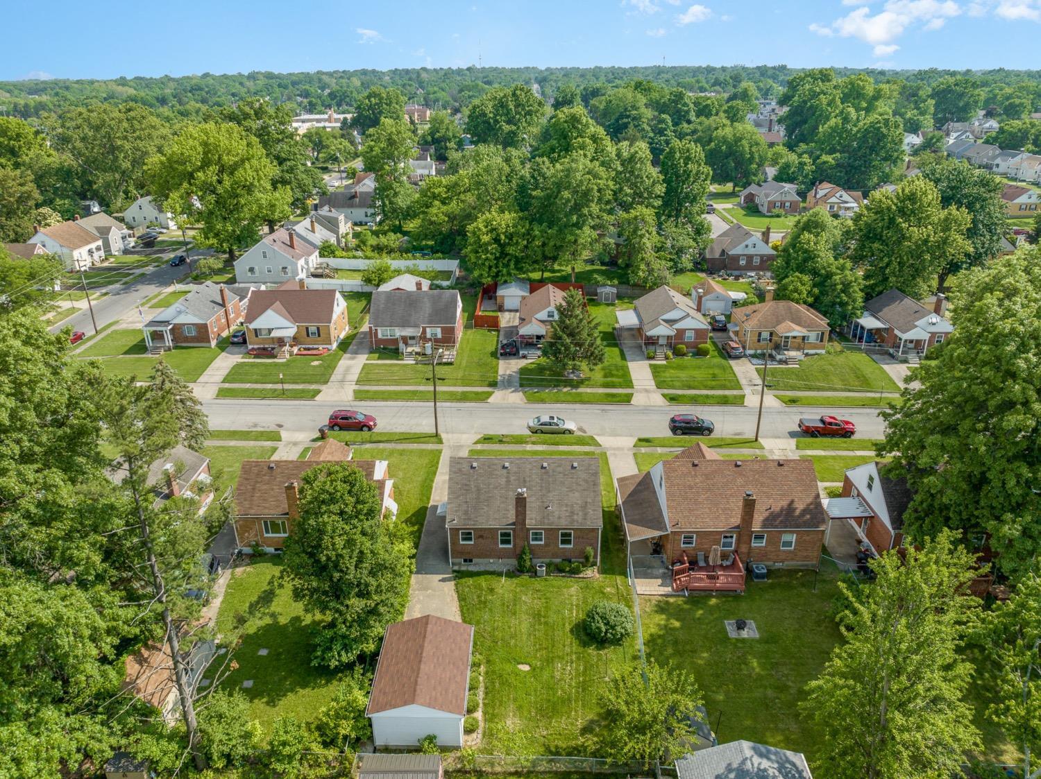 1906 Knollridge Lane