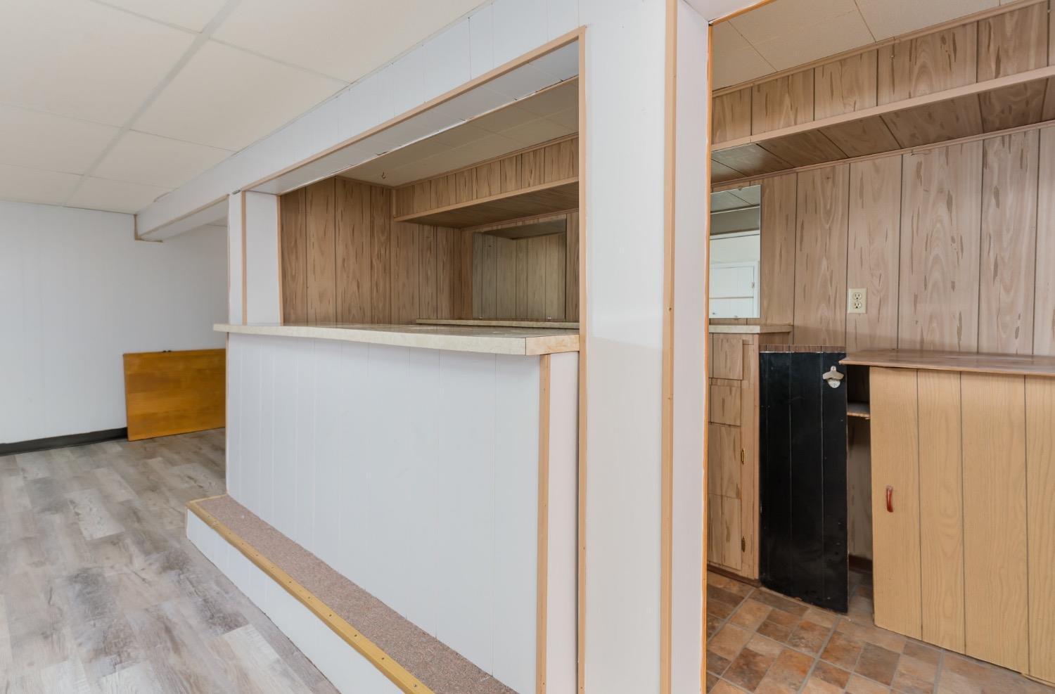 1906 Knollridge Lane