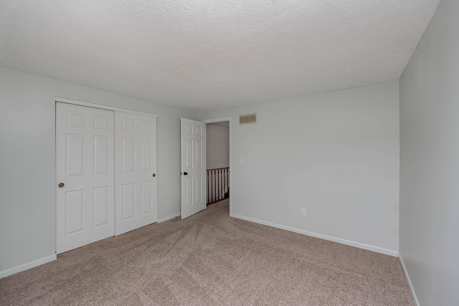 1085 Stratford Court