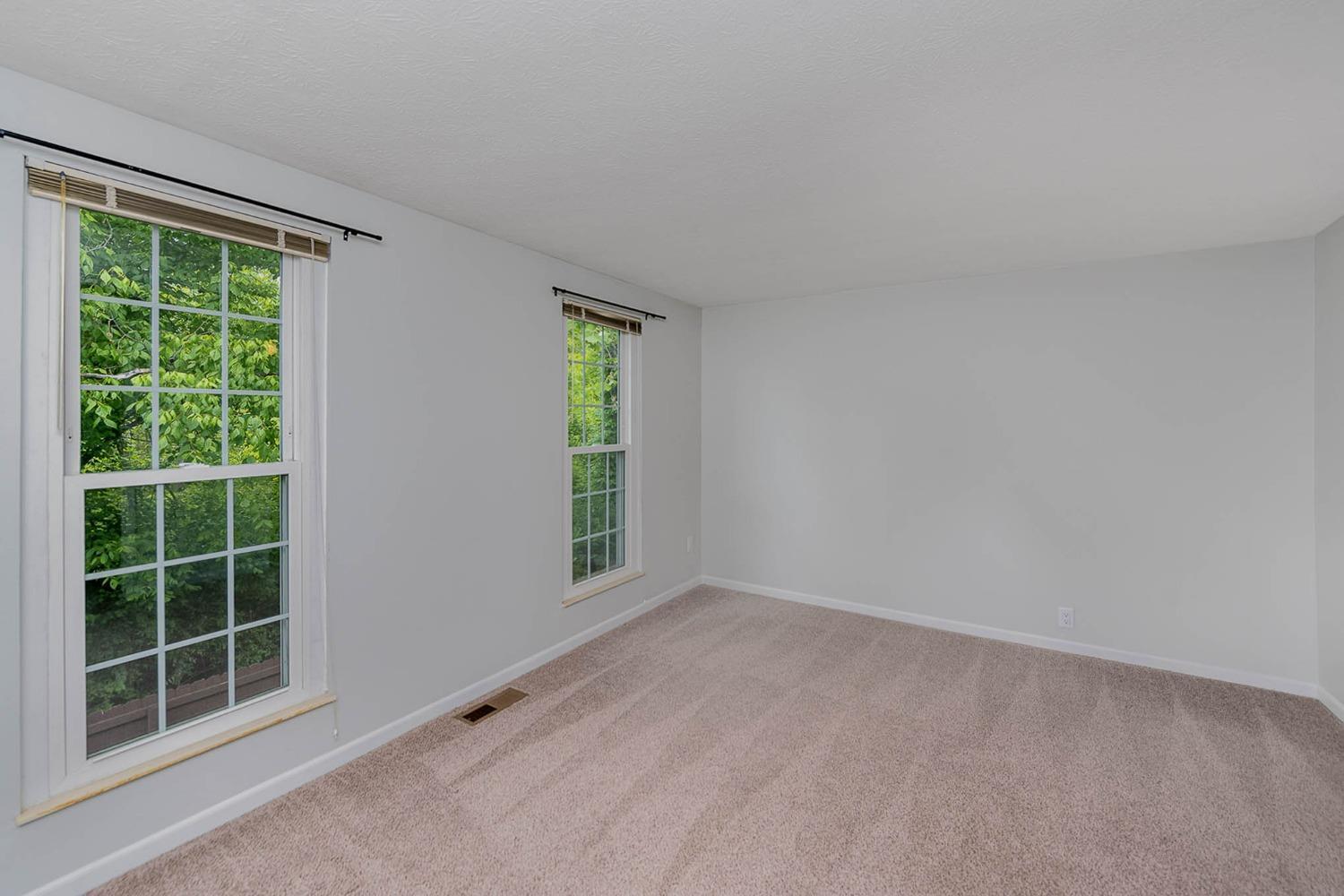 1085 Stratford Court