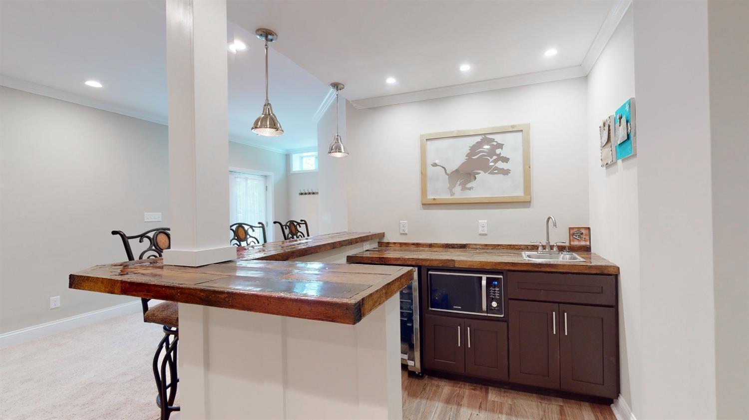 7565 Marsh Creek Lane