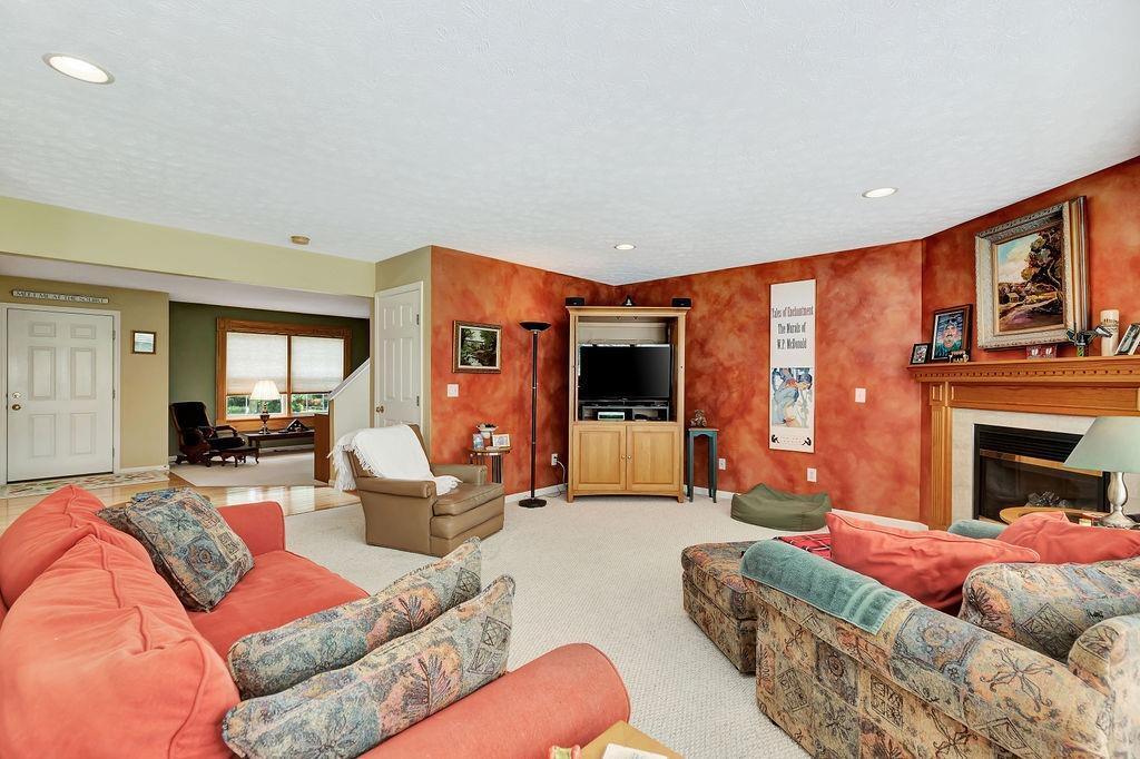 6899 Summer Field Drive