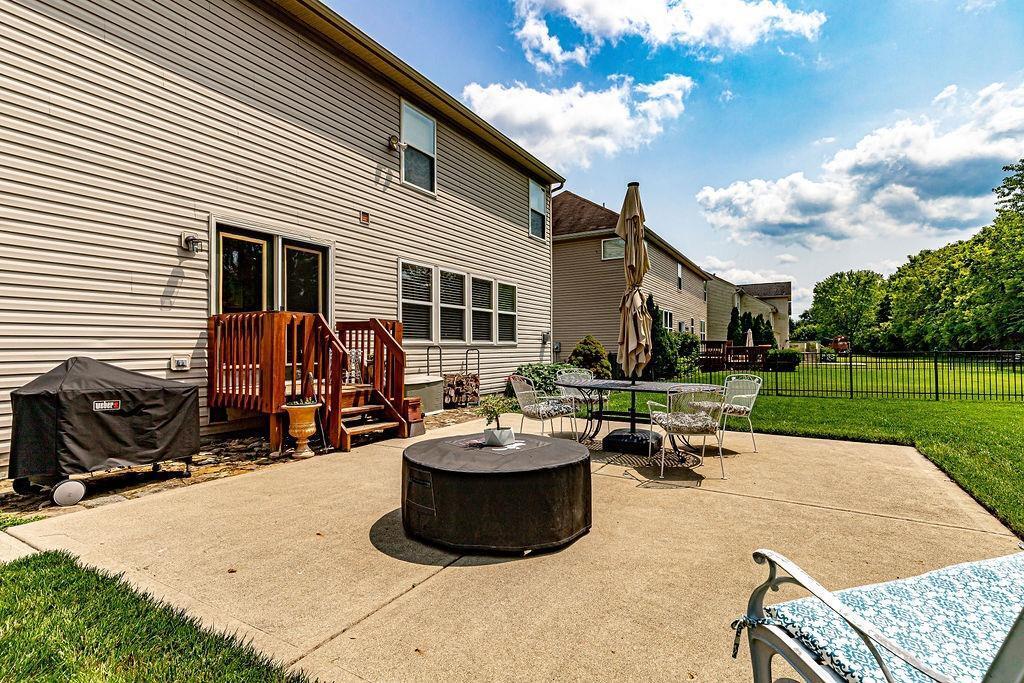 6899 Summer Field Drive