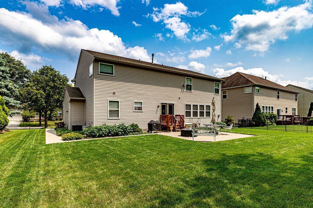 6899 Summer Field Drive