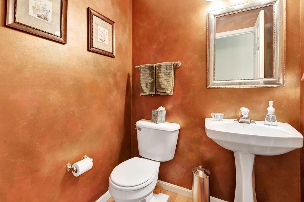 6899 Summer Field Drive