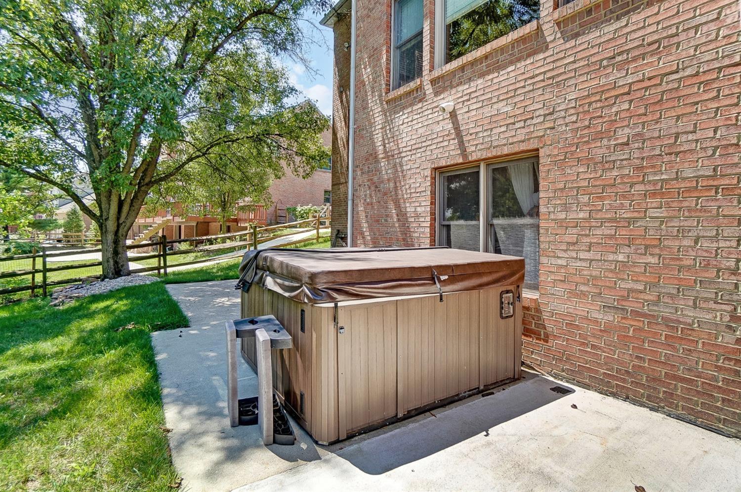 7652 Walnut Creek Court