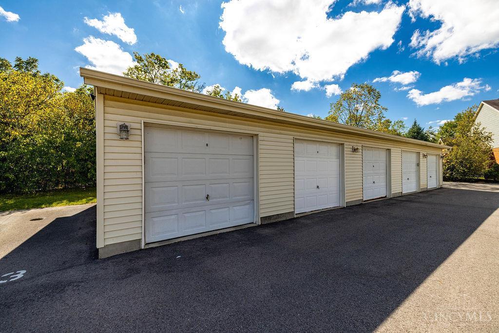 5933 Snider Cove Way