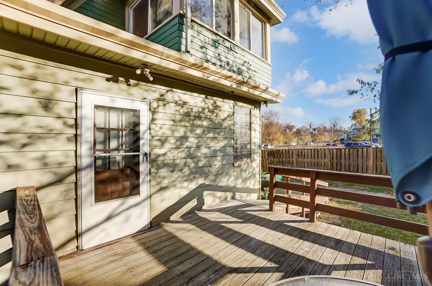 3433 Pleasant View Avenue