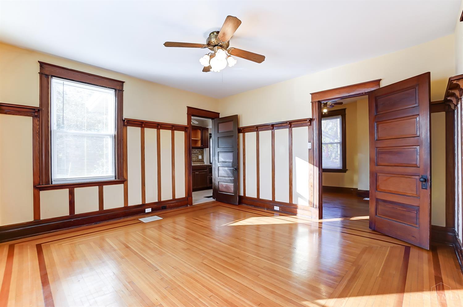 3433 Pleasant View Avenue