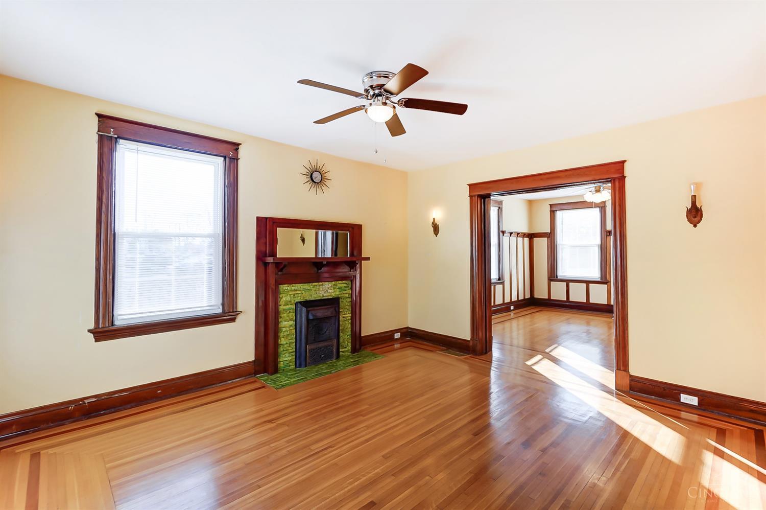 3433 Pleasant View Avenue