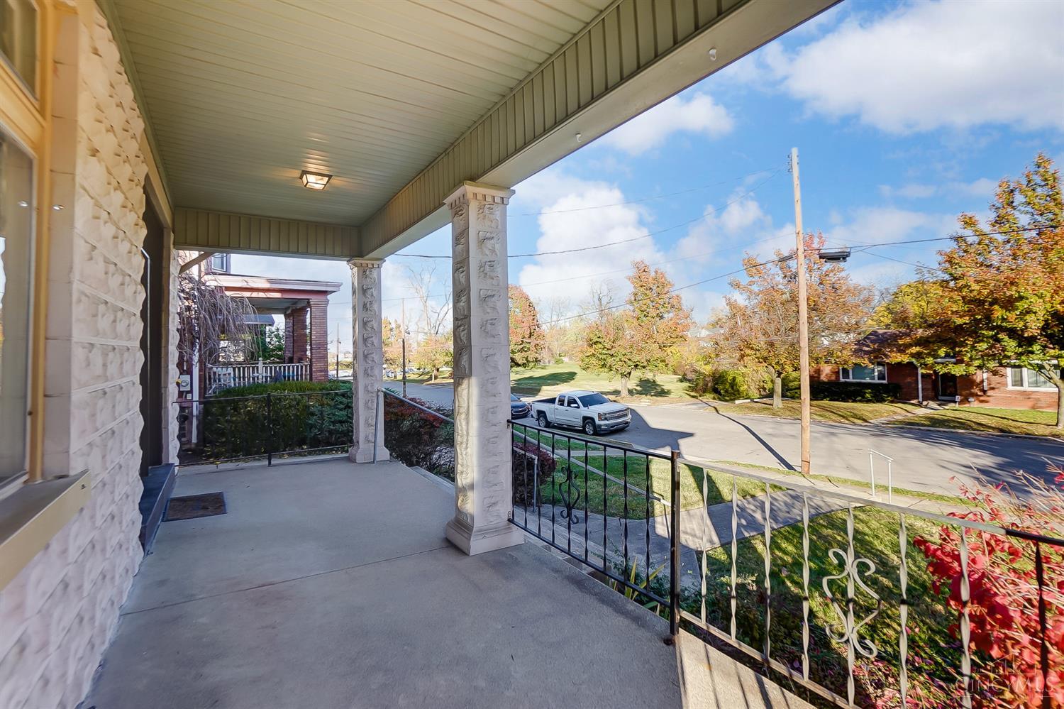 3433 Pleasant View Avenue