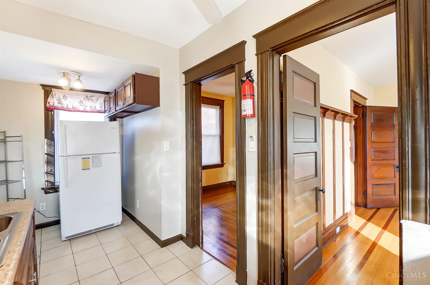 3433 Pleasant View Avenue