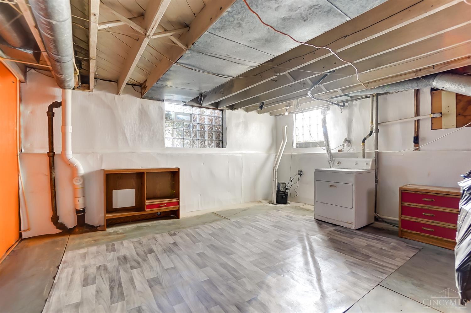 3433 Pleasant View Avenue