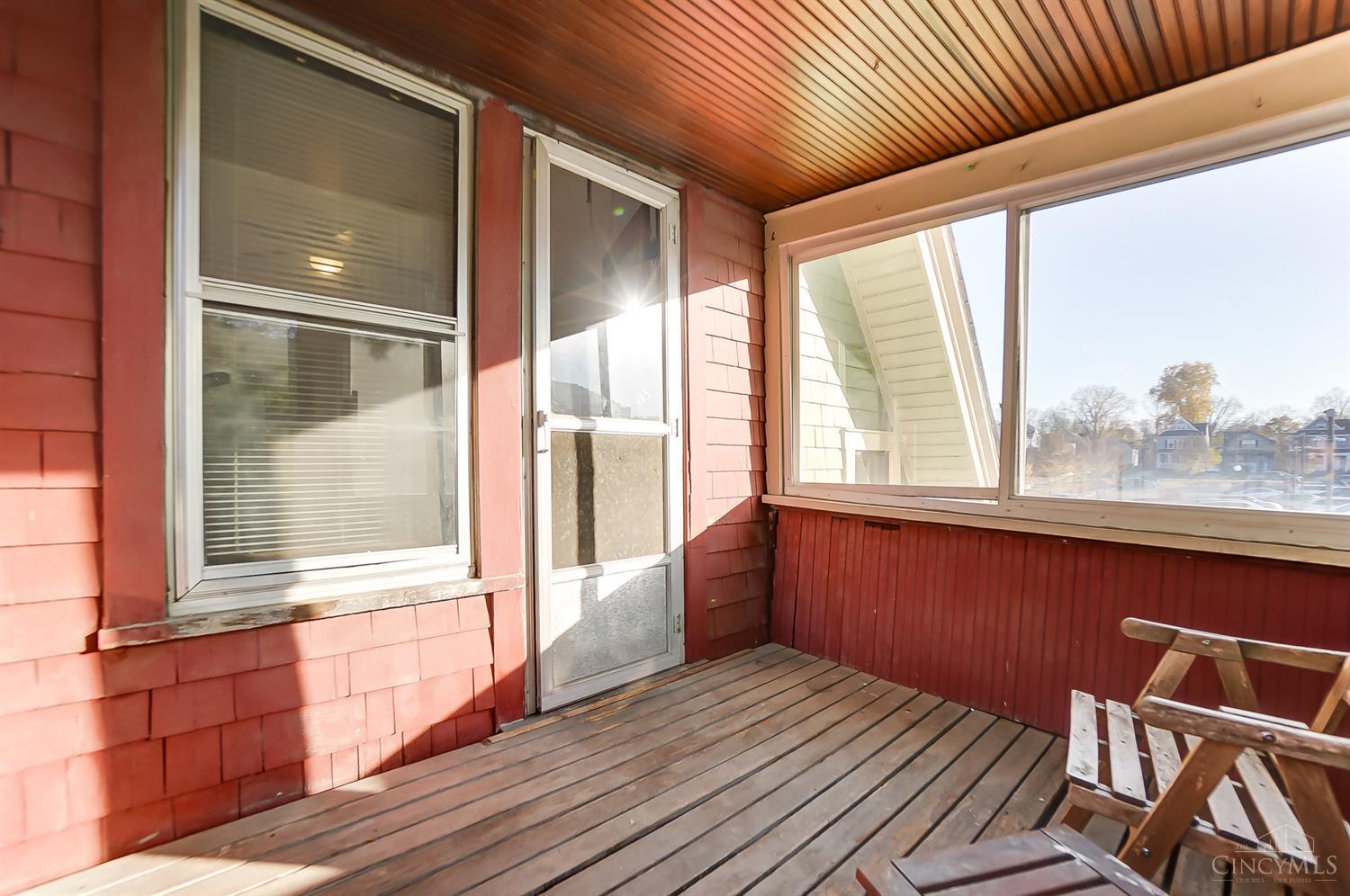 3433 Pleasant View Avenue