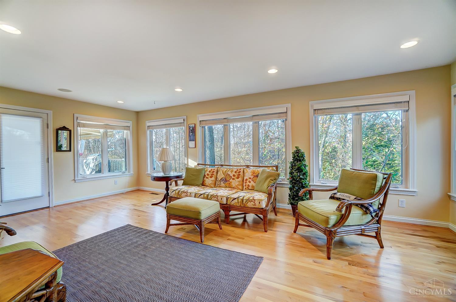 5815 Woodthrush Lane