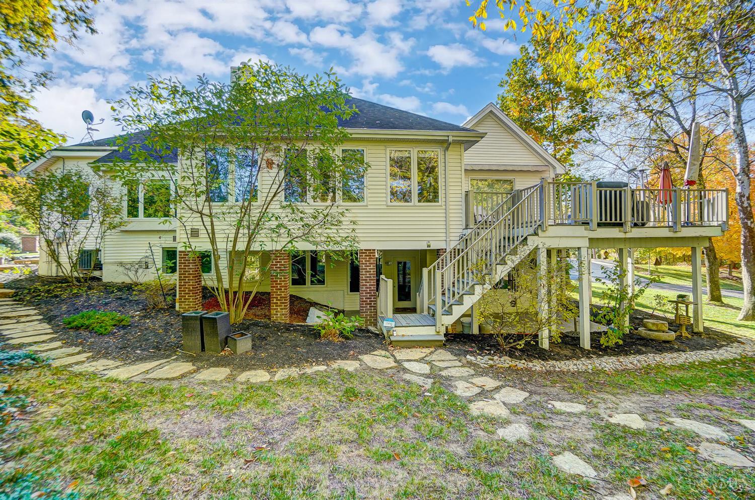 5815 Woodthrush Lane