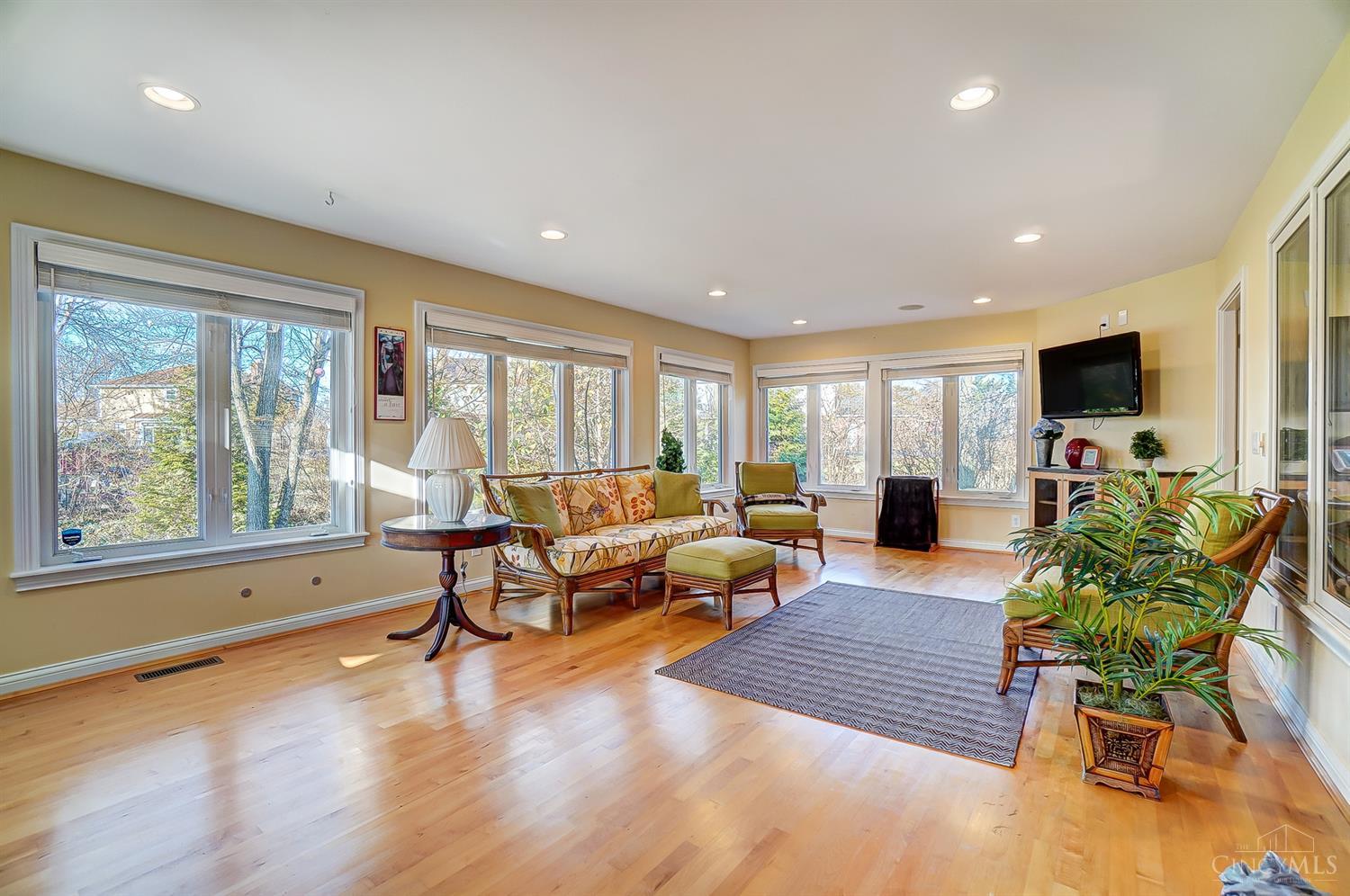 5815 Woodthrush Lane