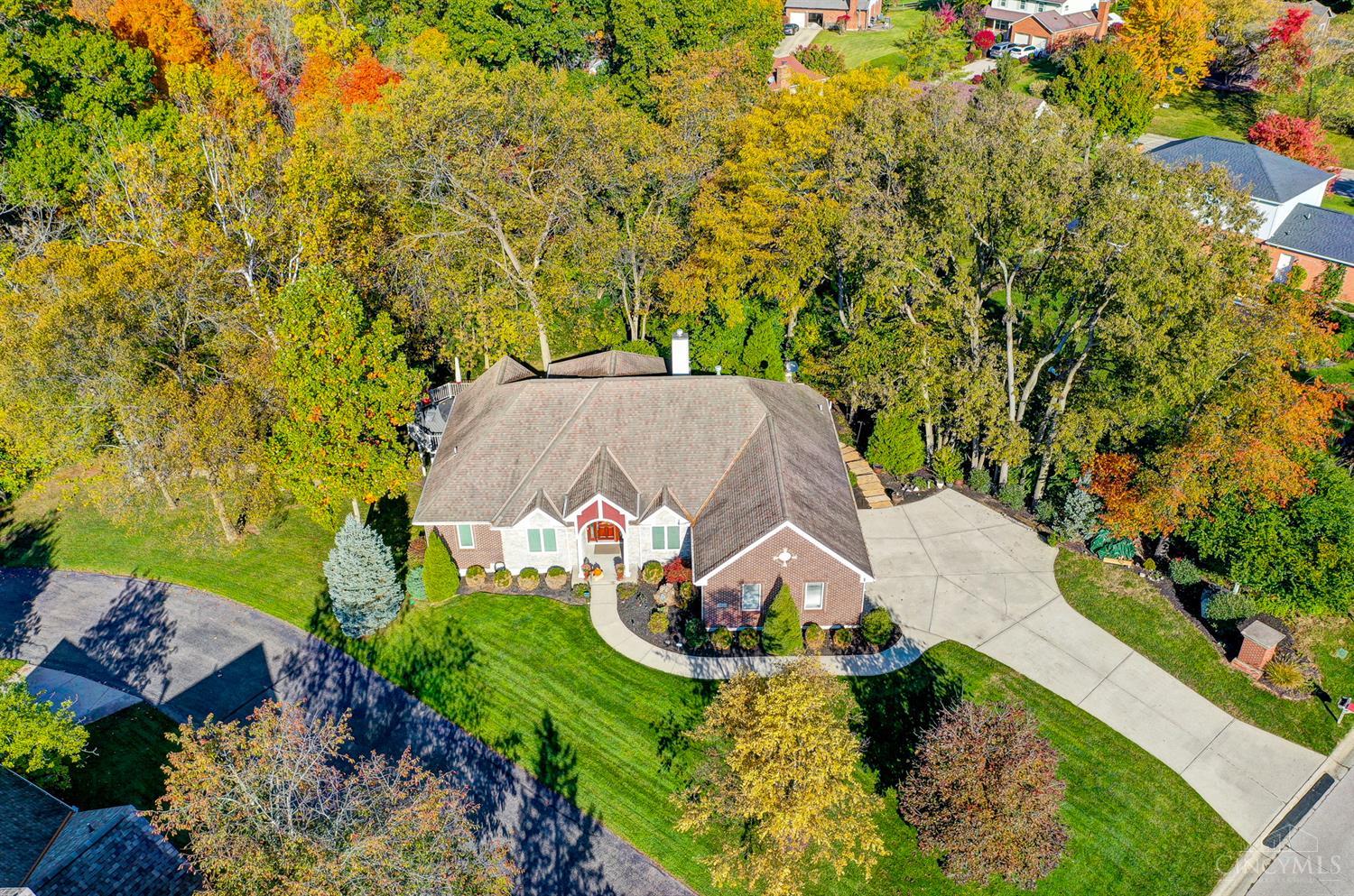 5815 Woodthrush Lane