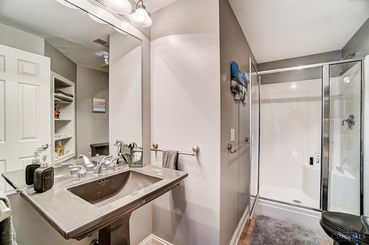 5815 Woodthrush Lane