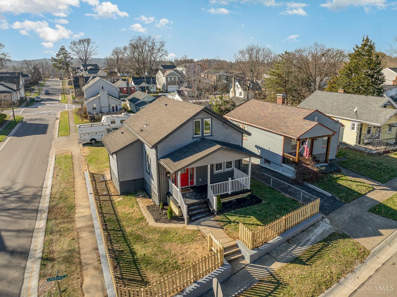 3901 Lonsdale Street