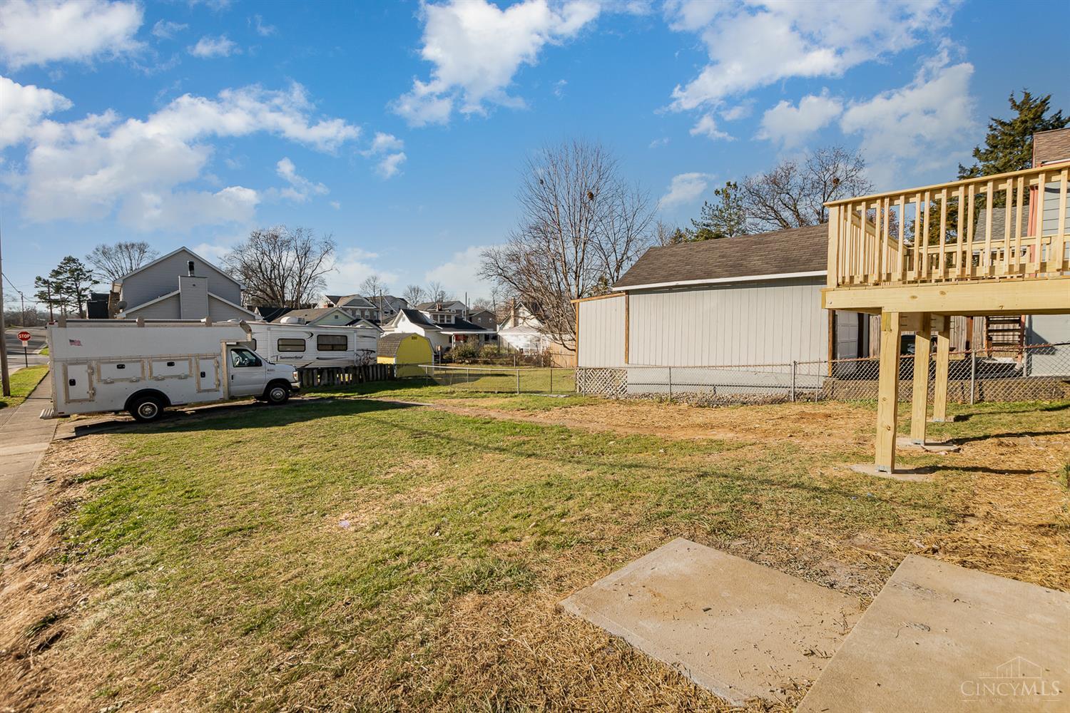 3901 Lonsdale Street