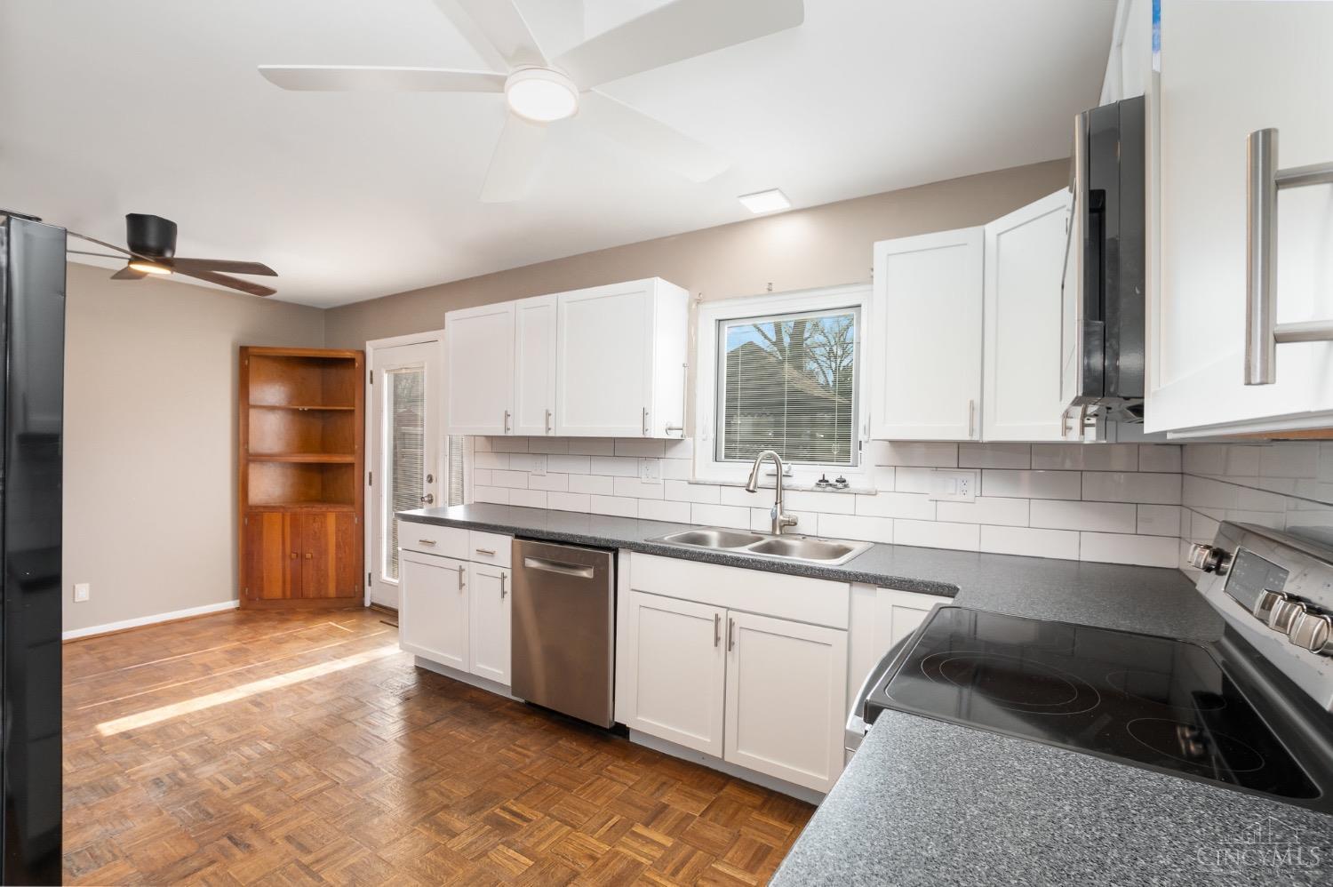 8327 Northport Drive