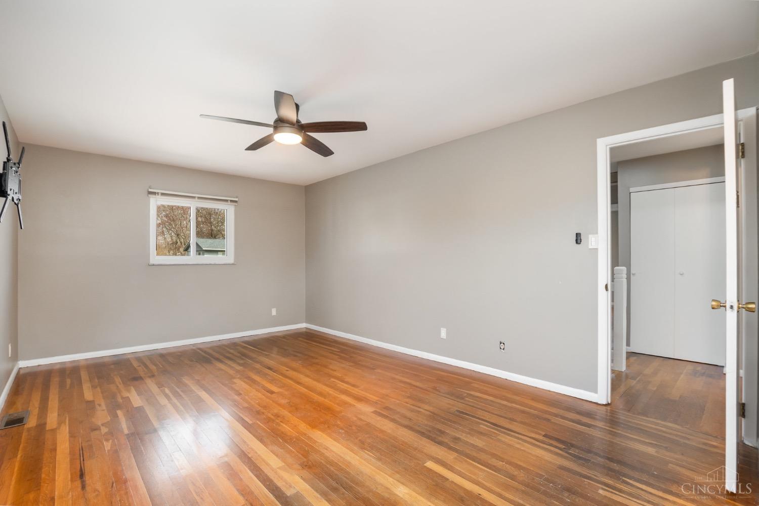 8327 Northport Drive