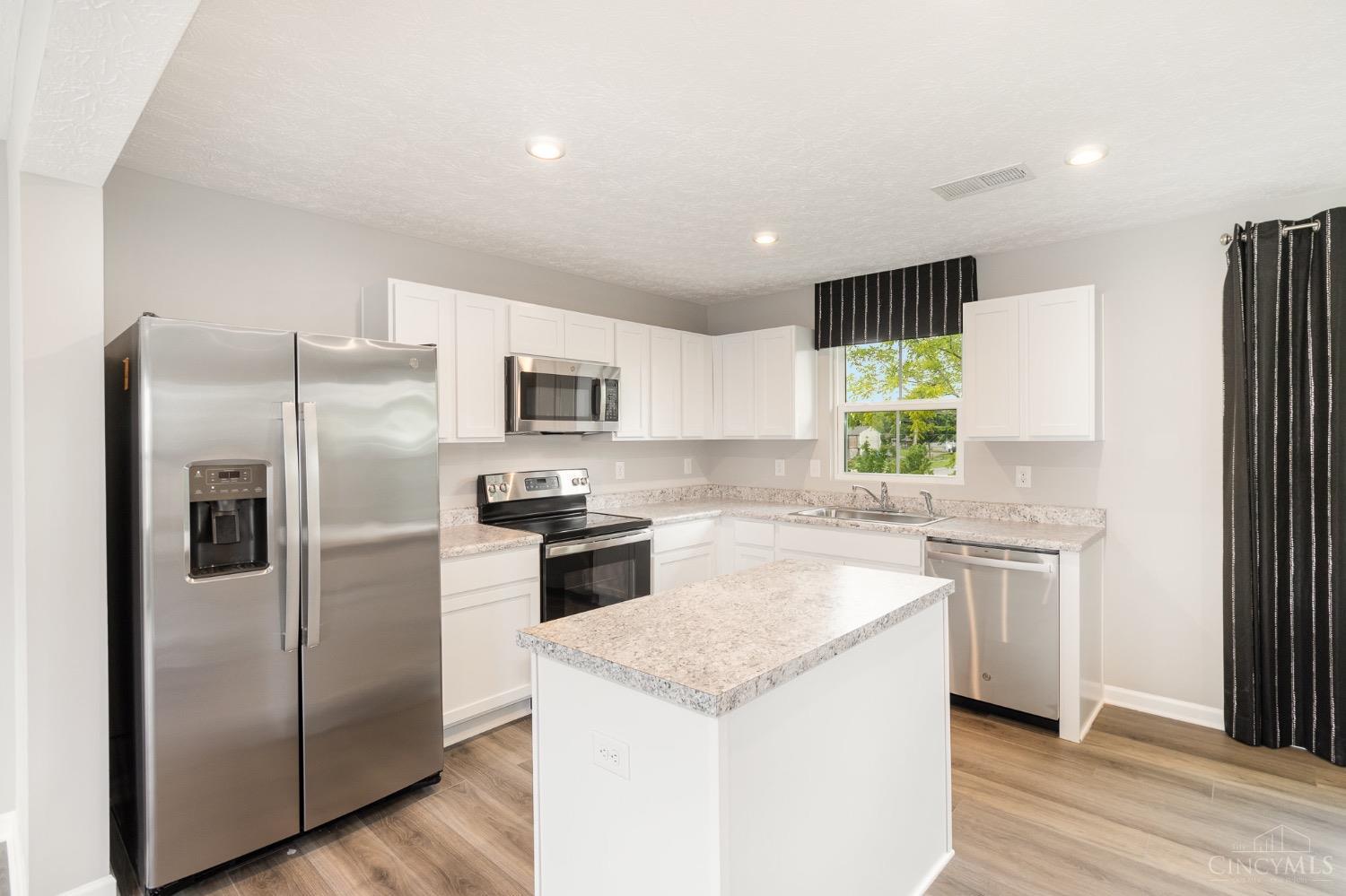9872 Dunlap Drive