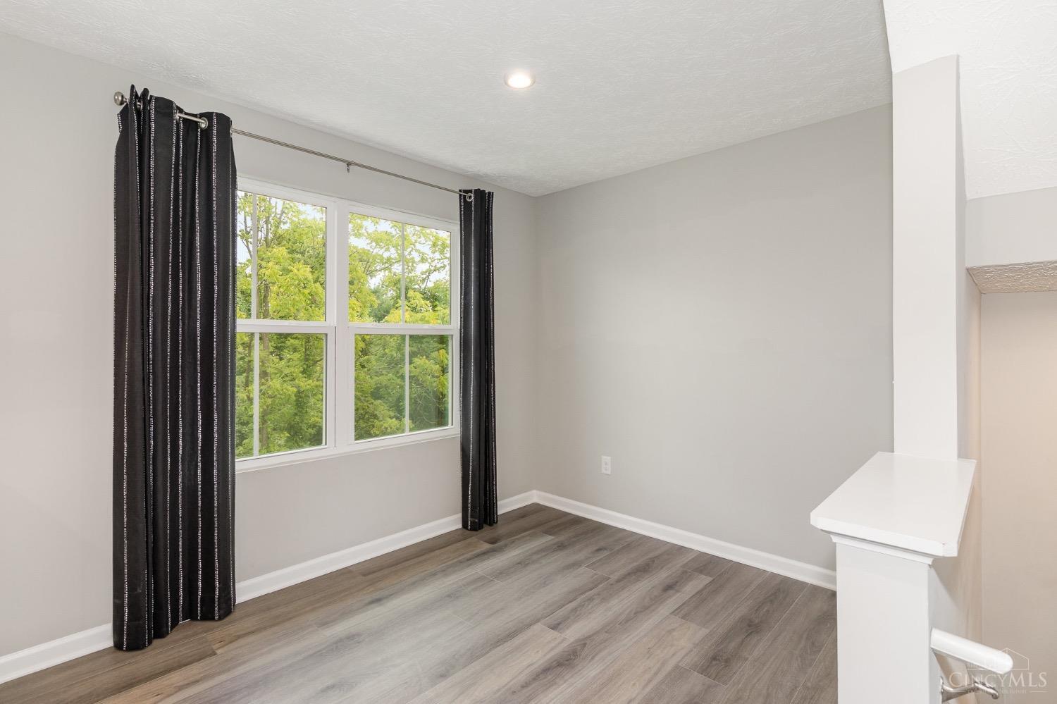 9872 Dunlap Drive