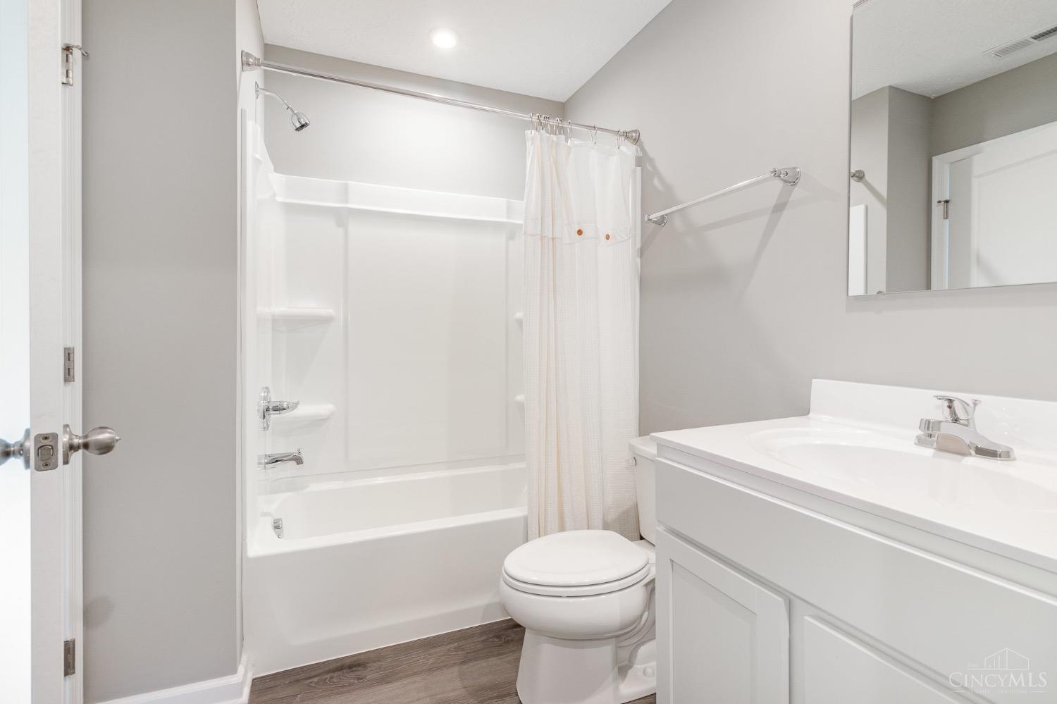 9872 Dunlap Drive