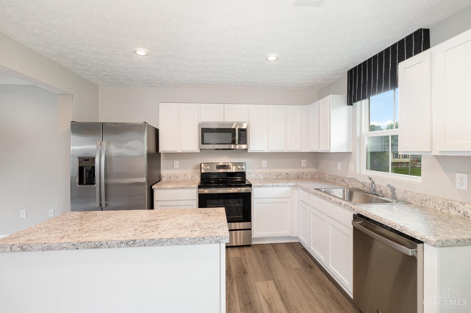 9872 Dunlap Drive