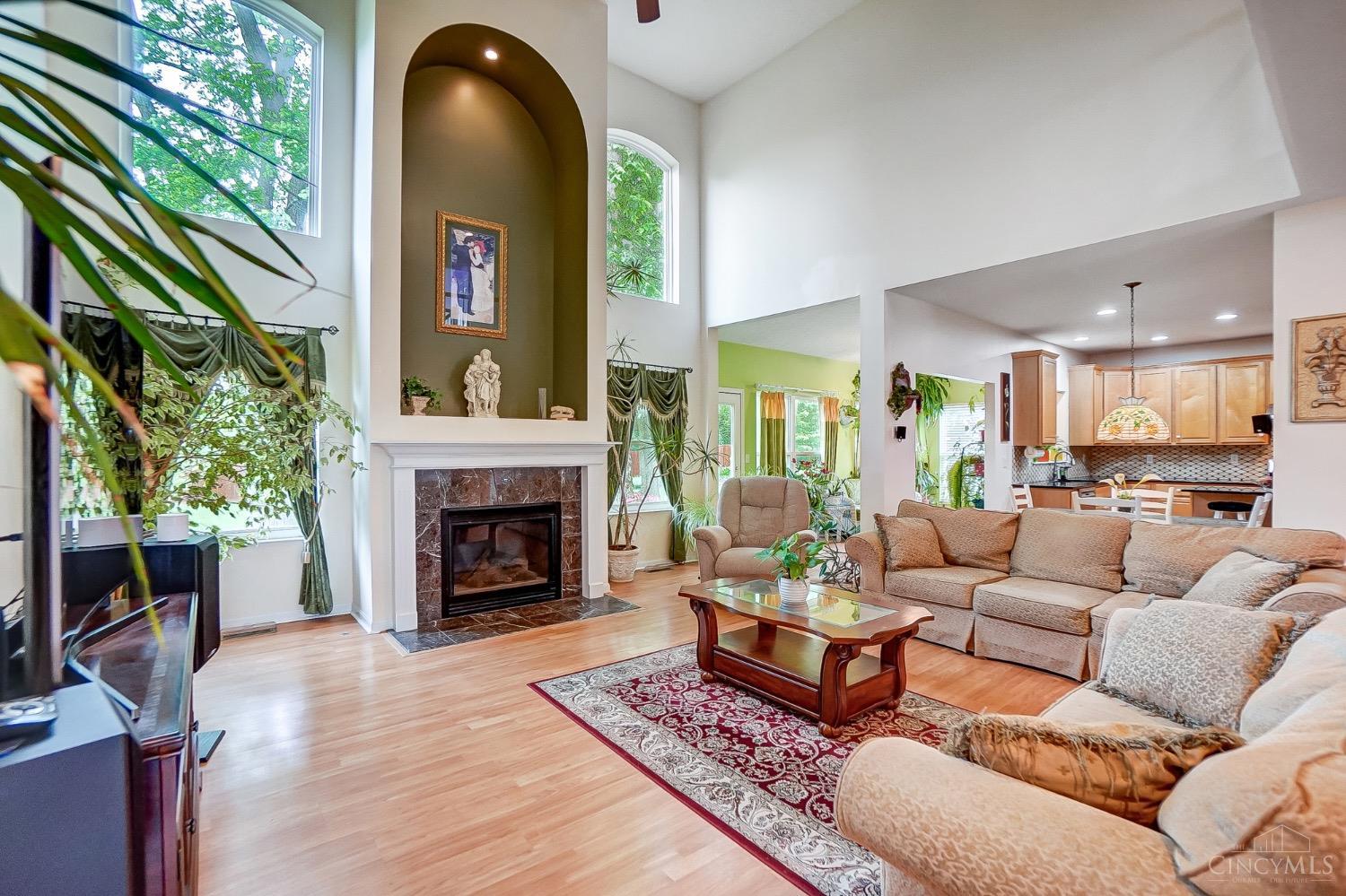 5733 Thornberry Court