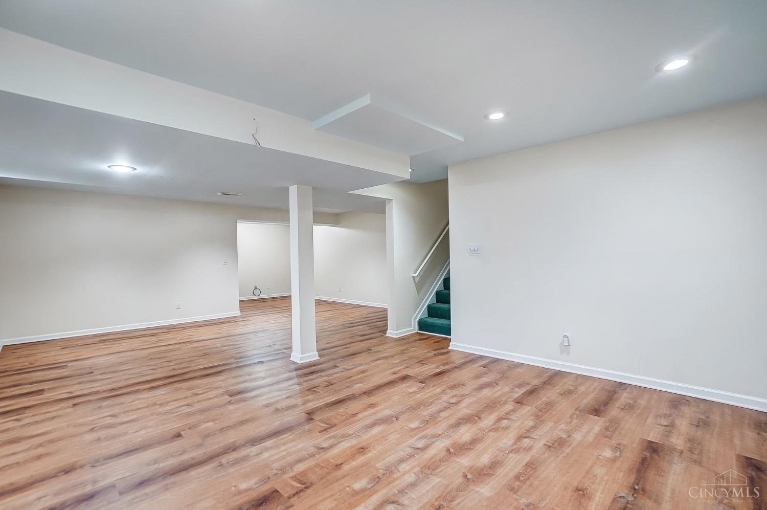 5733 Thornberry Court