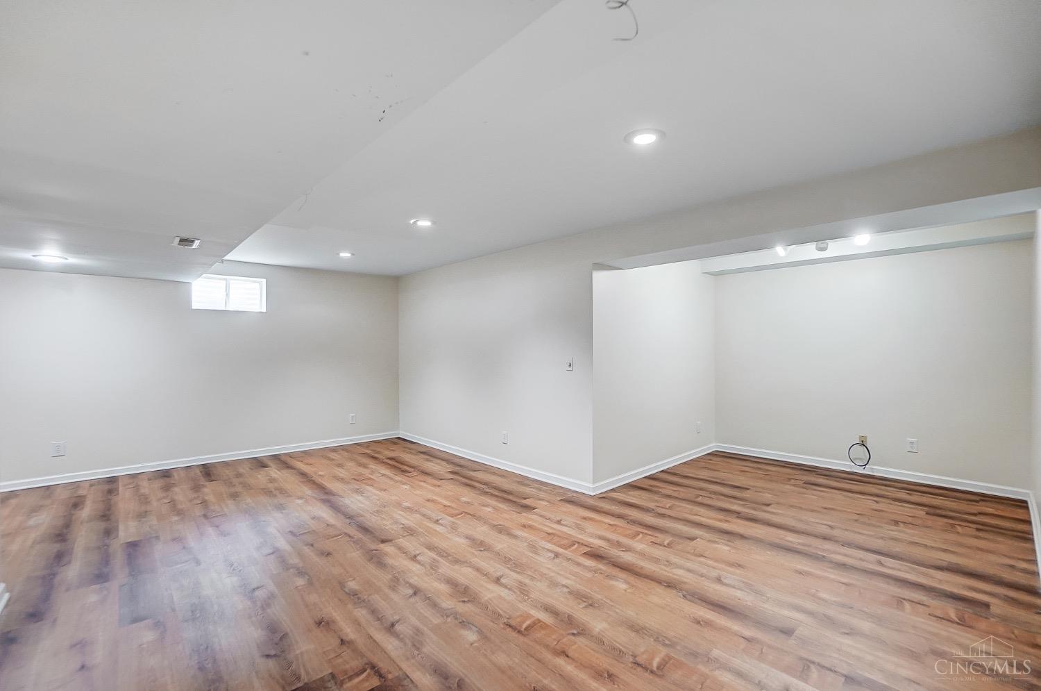 5733 Thornberry Court