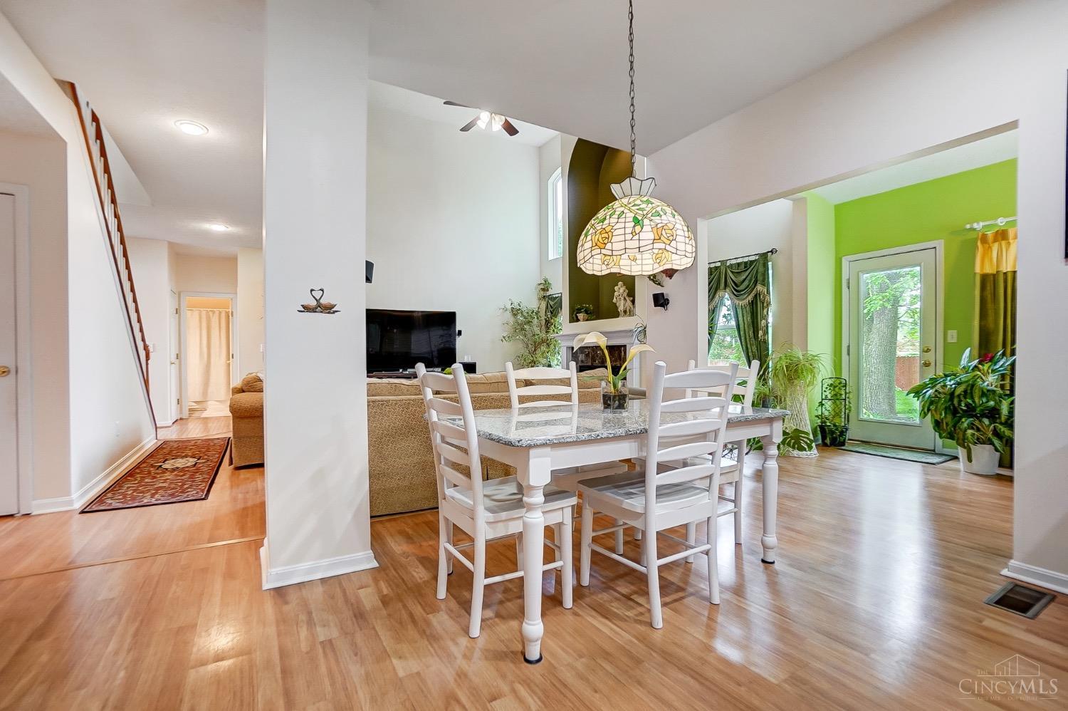 5733 Thornberry Court