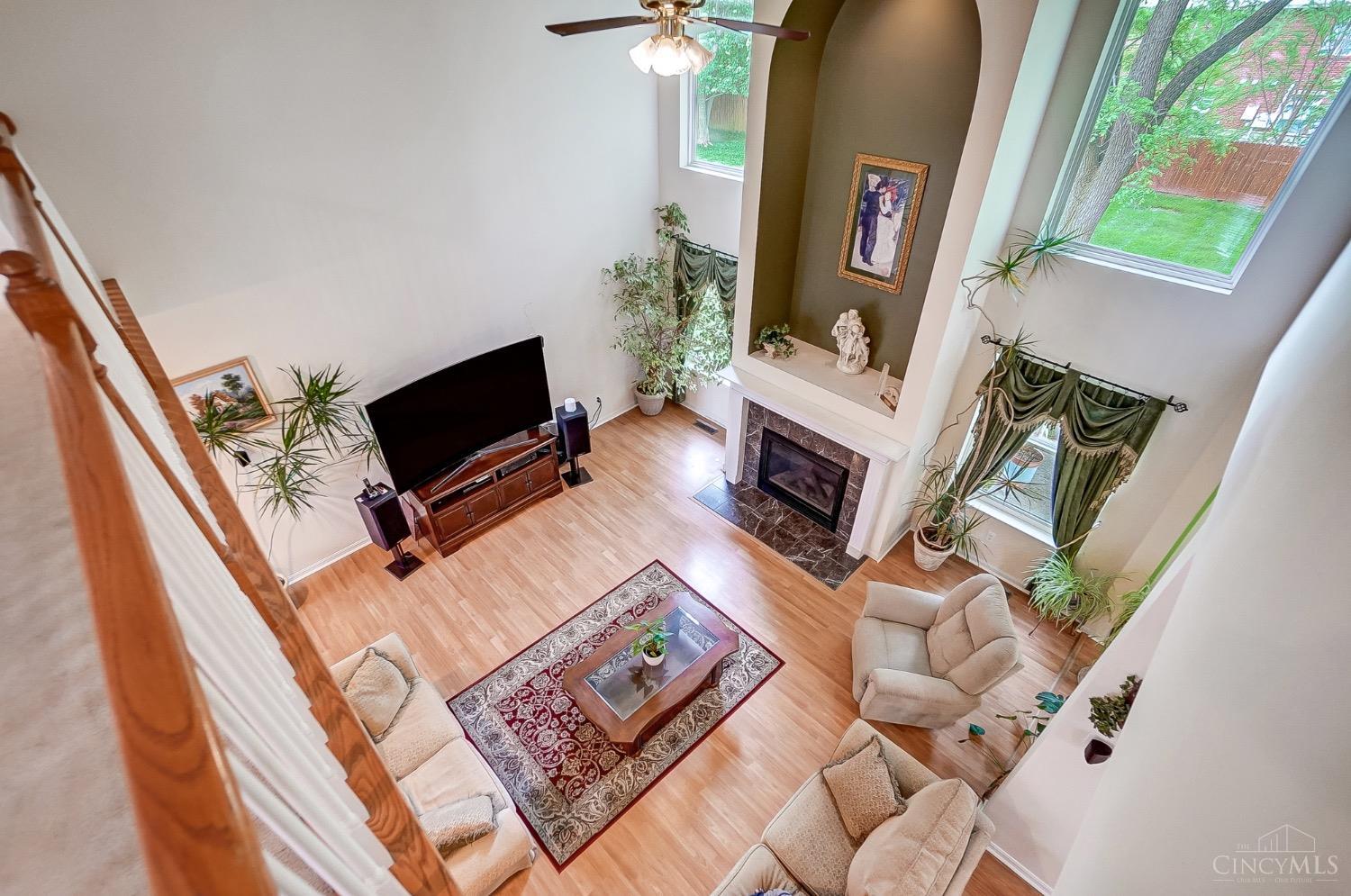5733 Thornberry Court