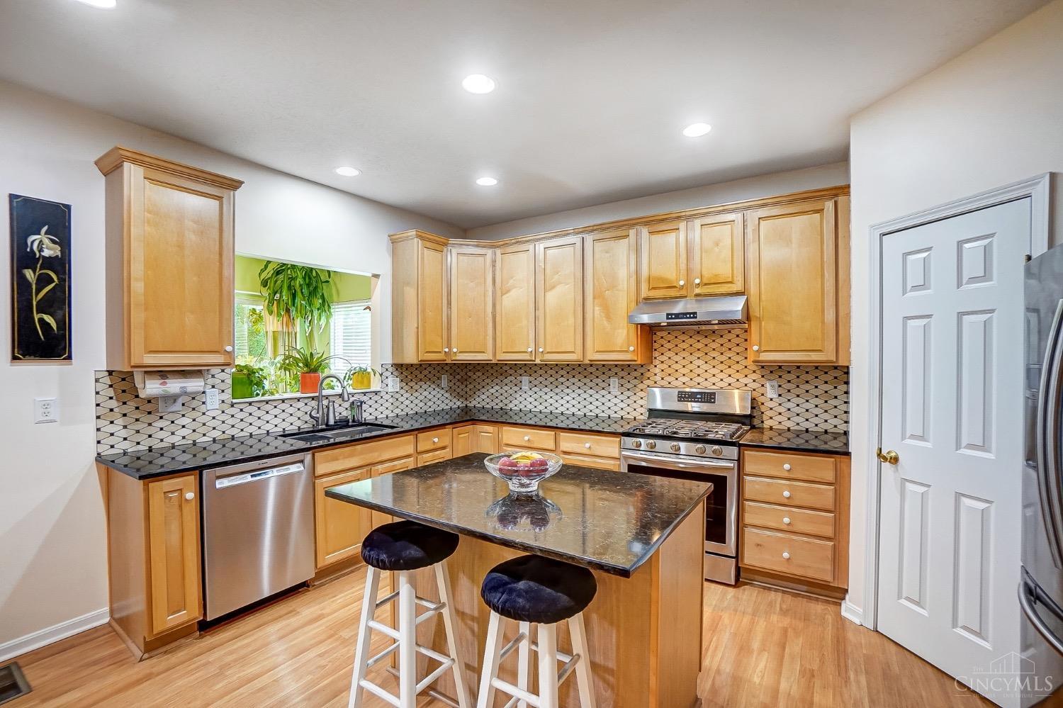 5733 Thornberry Court