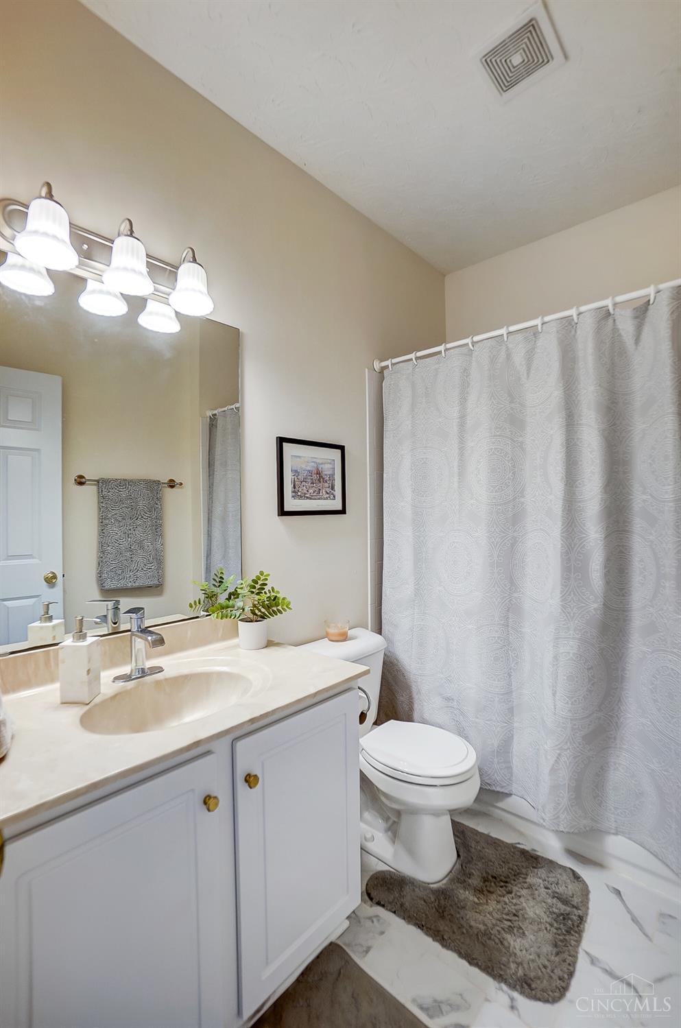5733 Thornberry Court