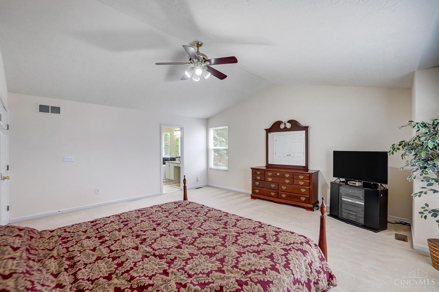 5733 Thornberry Court