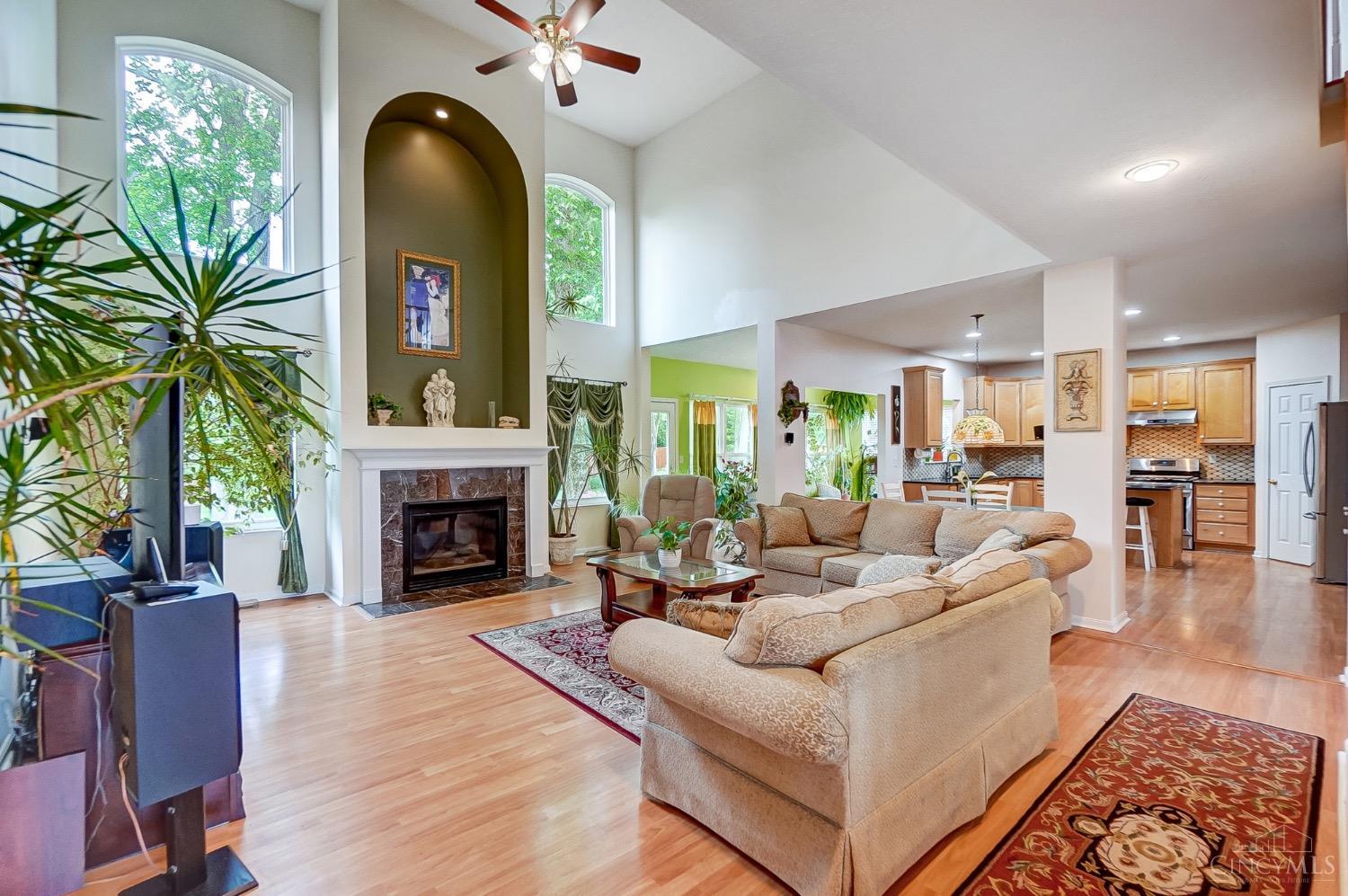 5733 Thornberry Court