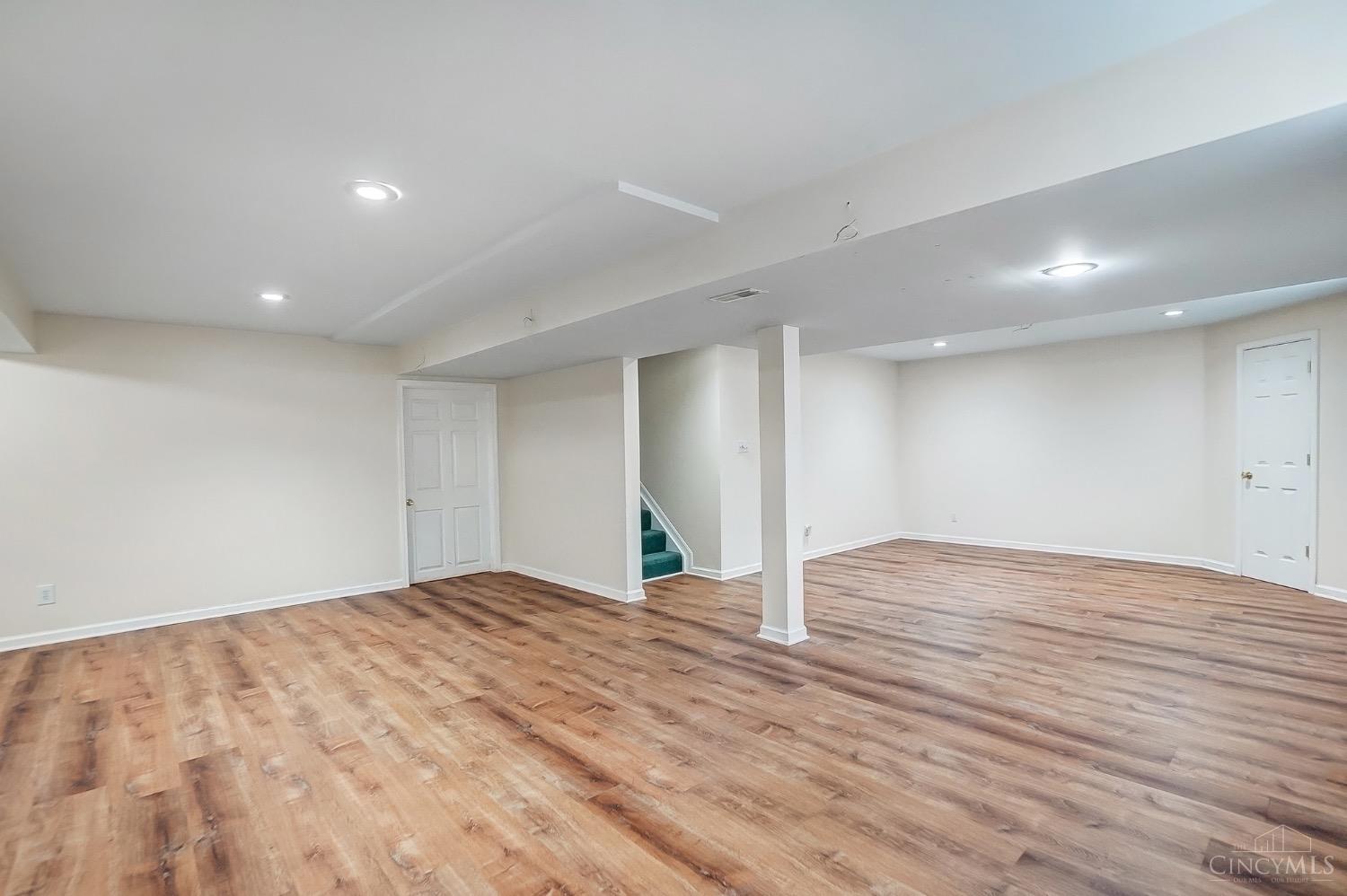 5733 Thornberry Court