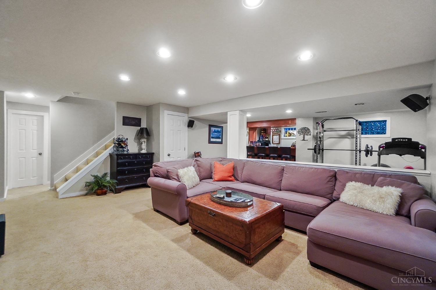 4377 Serpentine Way
