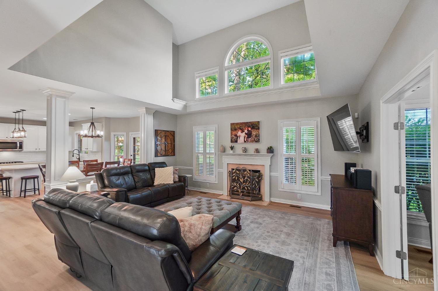 4377 Serpentine Way